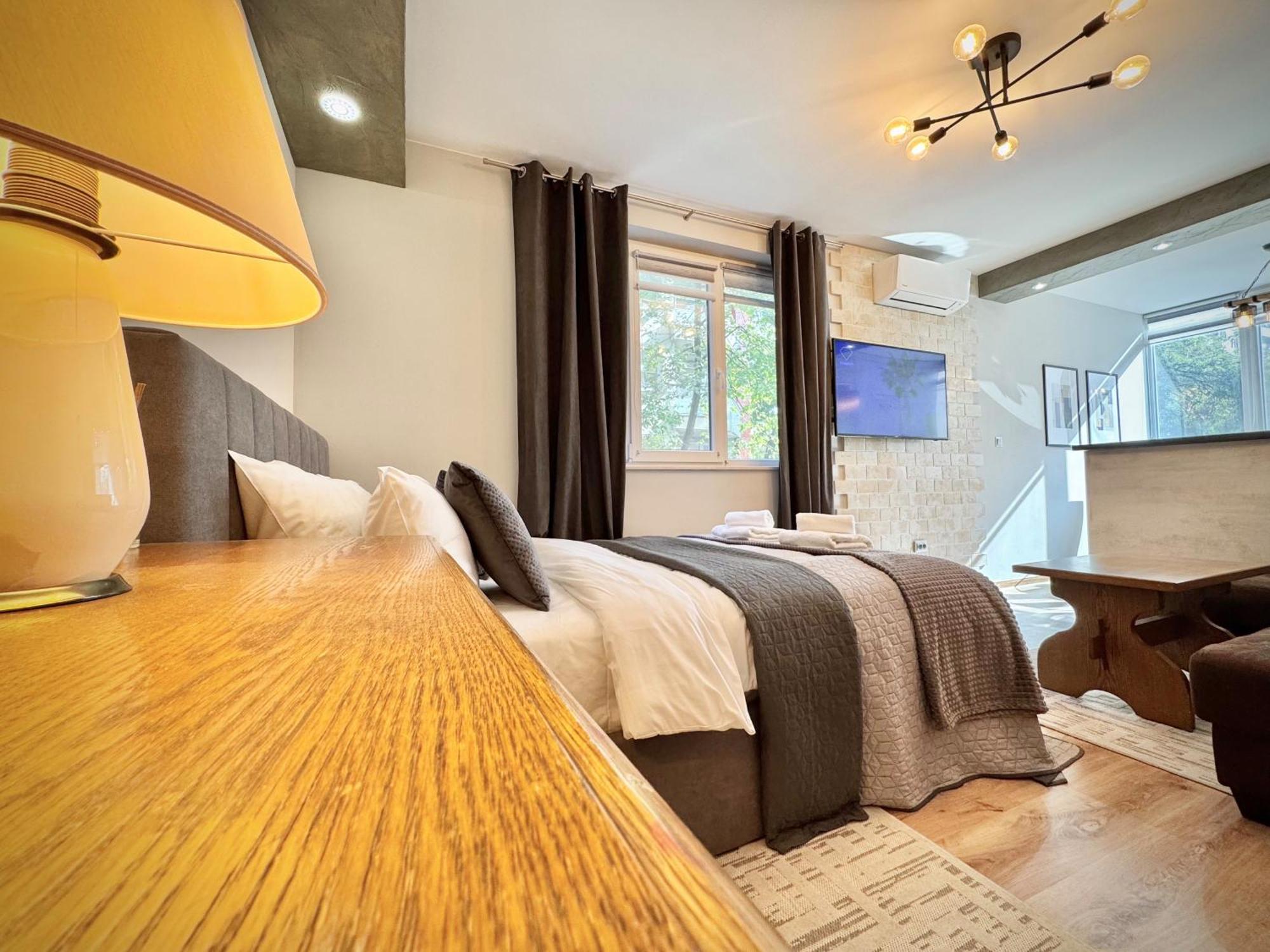 Centre 2bed For 5 Guests 2 Minutes From High Street Apartment *